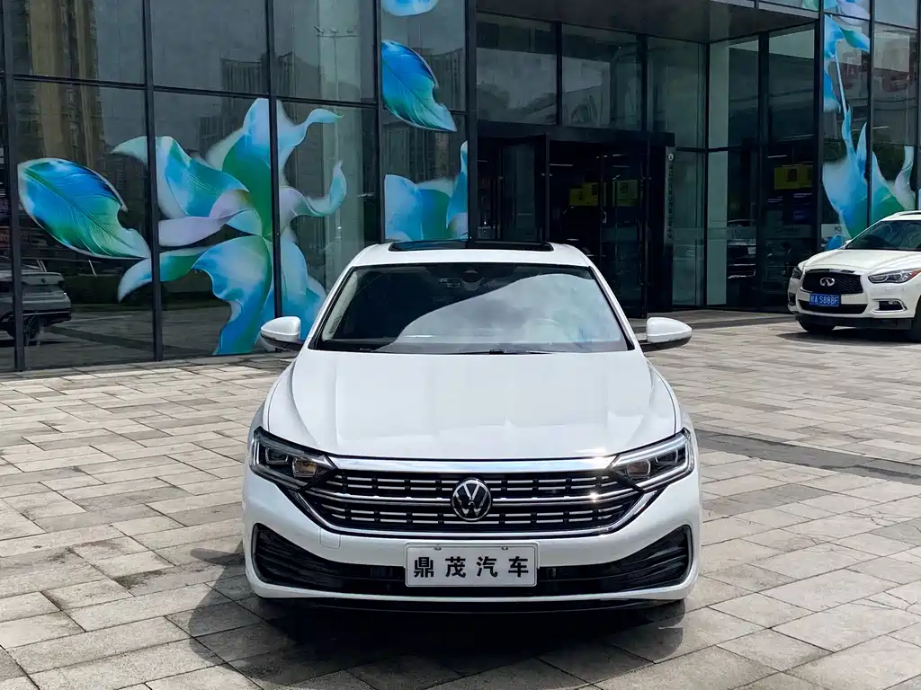 Volkswagen Sagitar — миниатюра 2