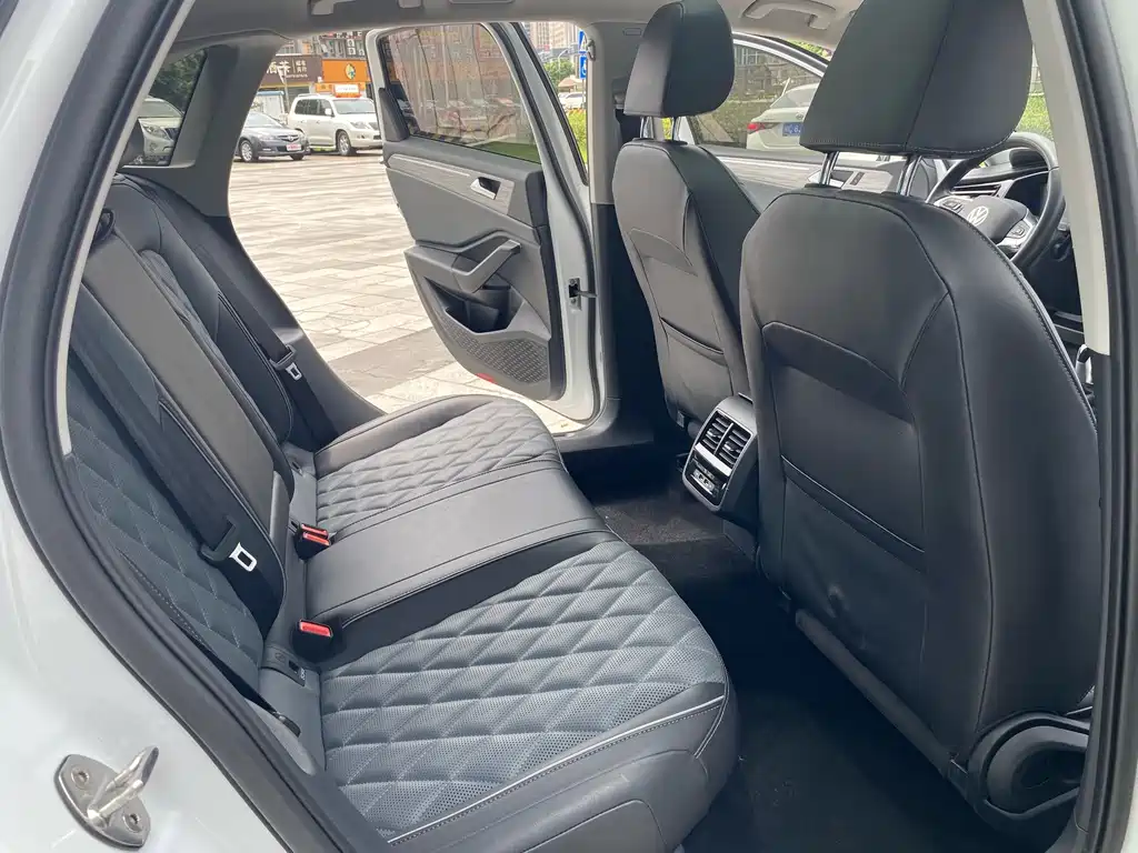 Volkswagen Sagitar — миниатюра 13