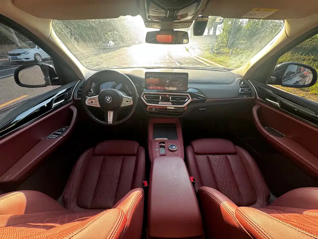 BMW iX3 — миниатюра 6