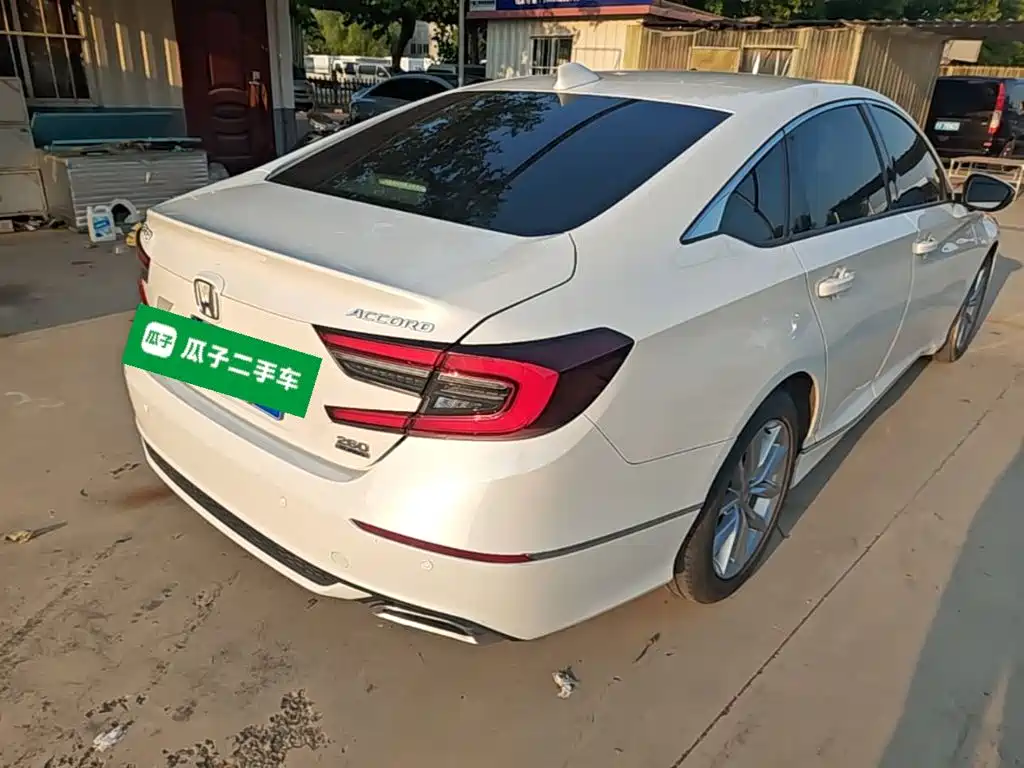 Honda Accord — миниатюра 7