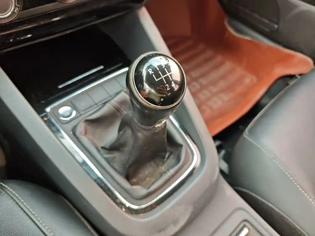 Volkswagen Sagitar — миниатюра 15