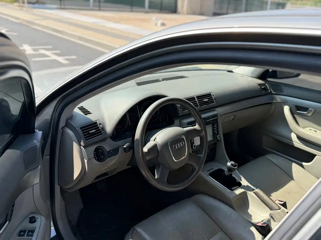 Audi A4 — миниатюра 8