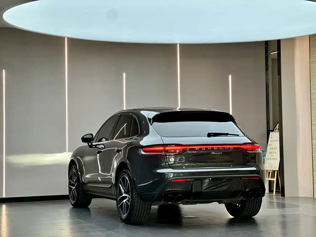 Porsche Macan — миниатюра 12