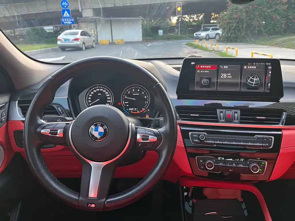 BMW X2 — миниатюра 14