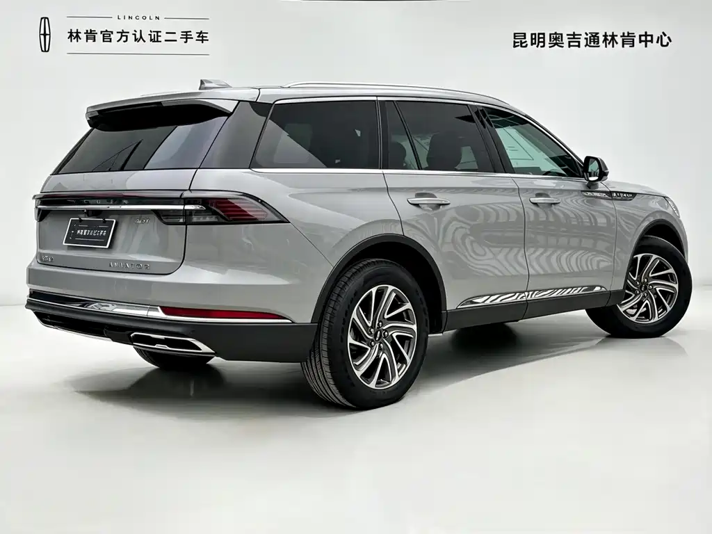 Lincoln Aviator — миниатюра 4