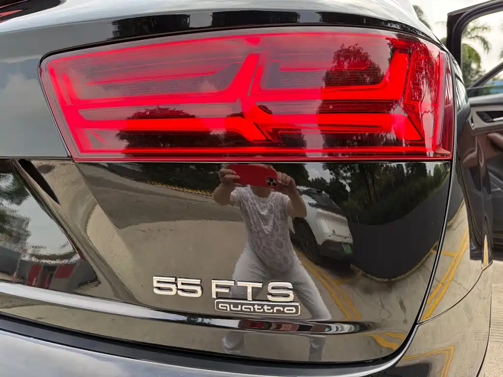 Audi Q7 — миниатюра 18