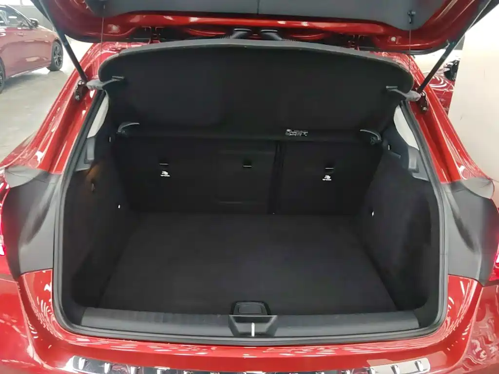 Mercedes-Benz GLA — миниатюра 19