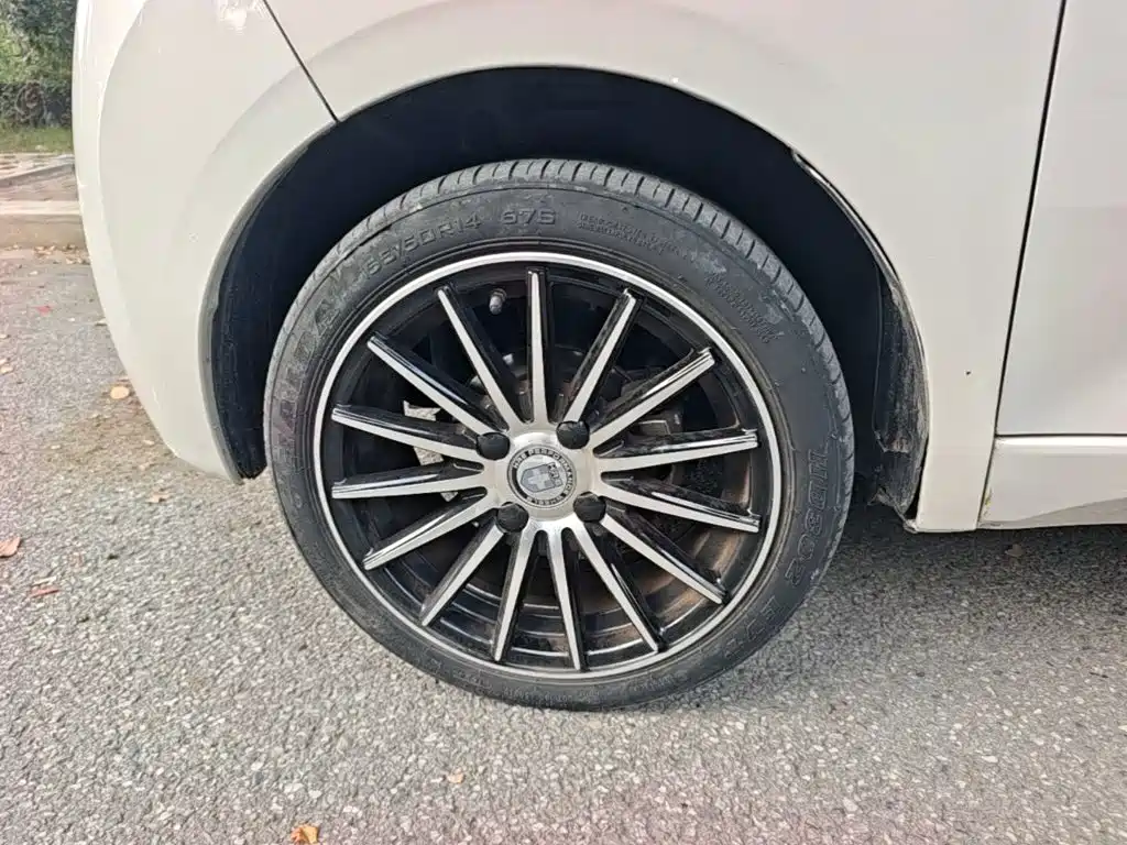 Wuling MINIEV — миниатюра 23