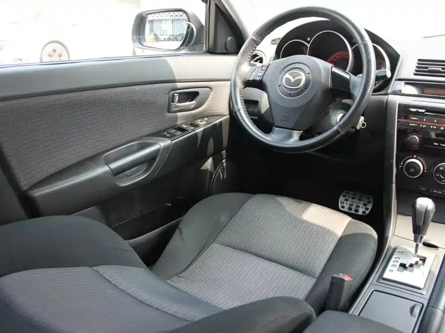 Mazda 3 — миниатюра 13