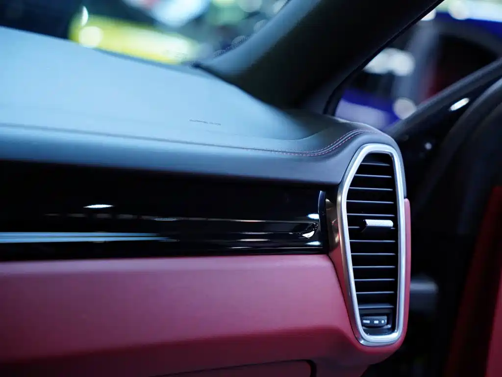 Porsche Cayenne — миниатюра 46