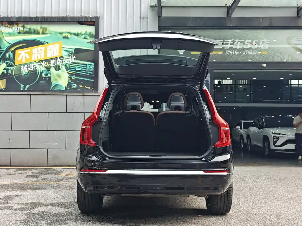 Volvo XC90 — миниатюра 4
