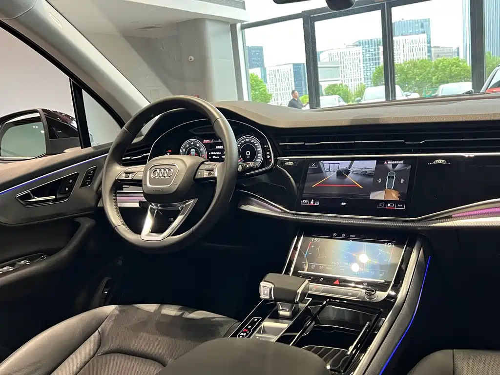 Audi Q7 — миниатюра 28