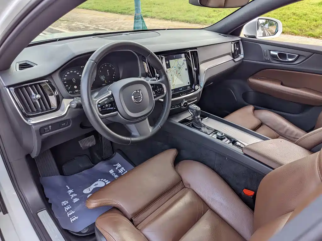 Volvo S60 — миниатюра 11