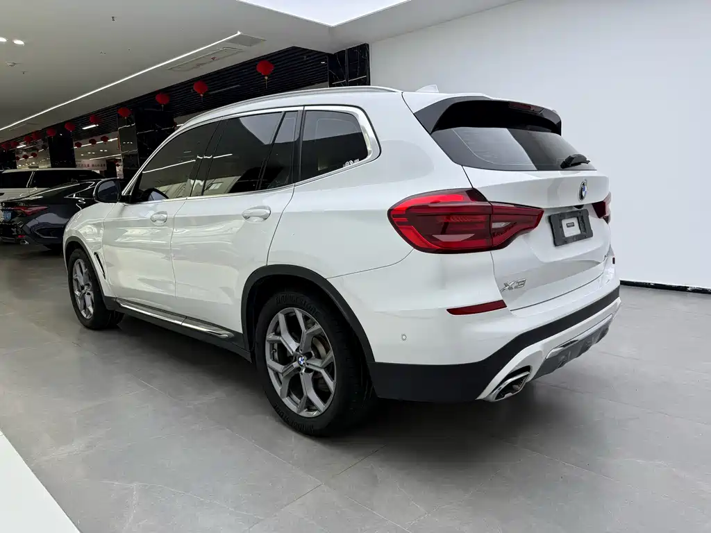 BMW X3 — миниатюра 9