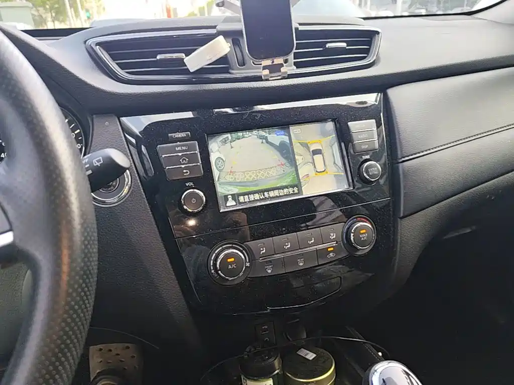 Nissan X-Trail — миниатюра 13