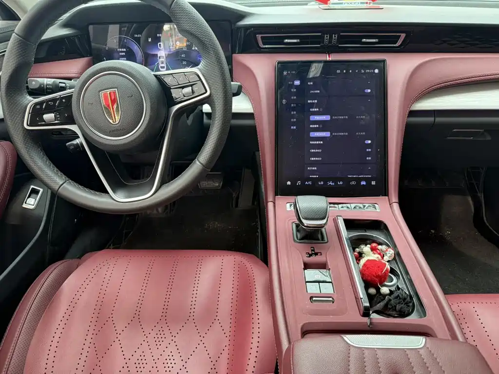 Hongqi Hongqi H5 — миниатюра 6