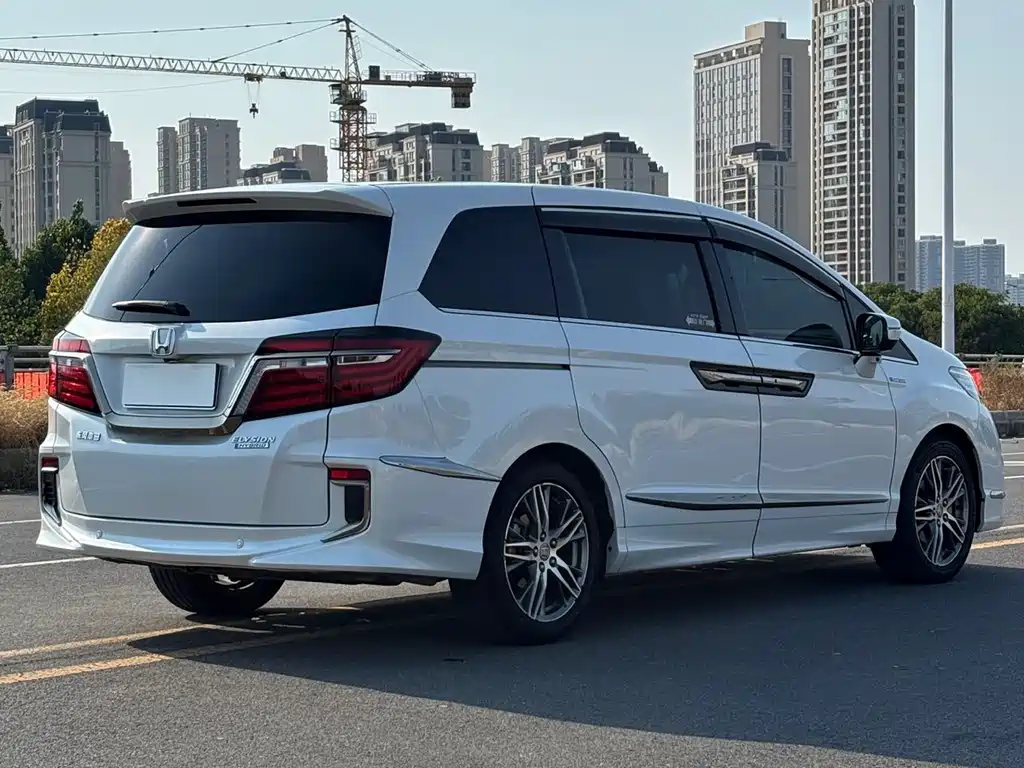 Honda Elysion — миниатюра 17