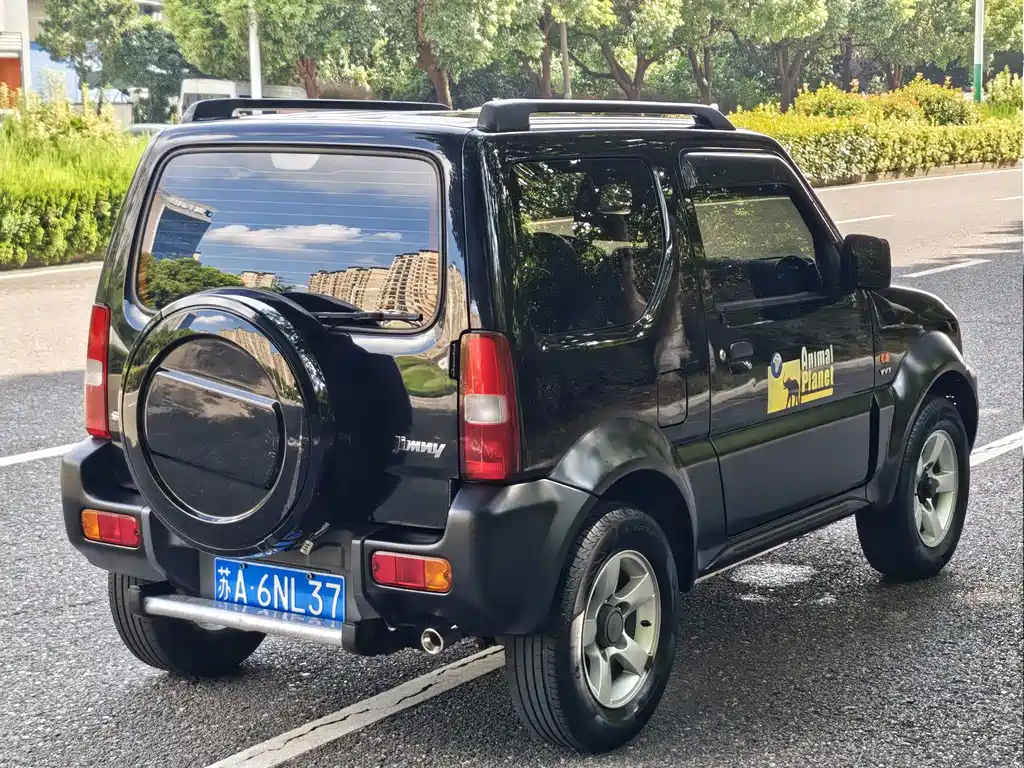 Suzuki Jimny — миниатюра 18