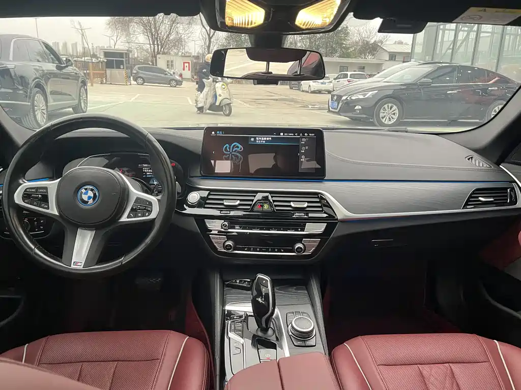 BMW 5 SERIES NEW ENERGY