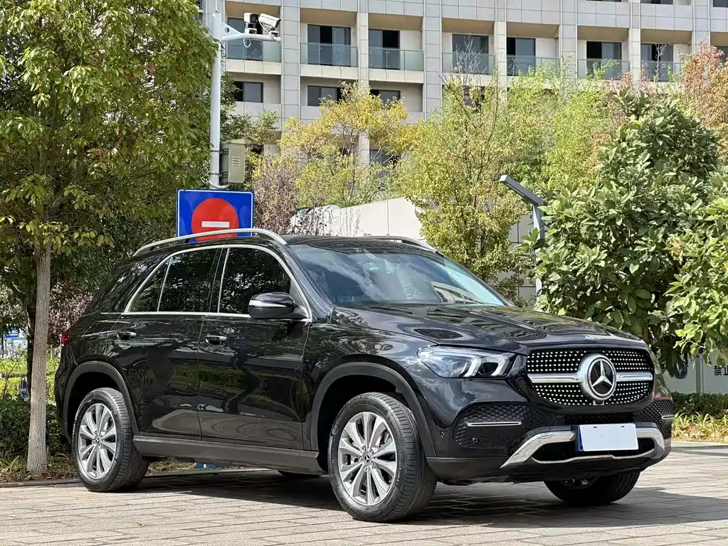 Mercedes-Benz GLE (Import) — миниатюра 3