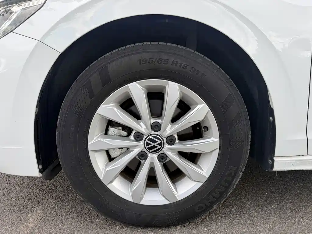 Volkswagen Bora — миниатюра 9