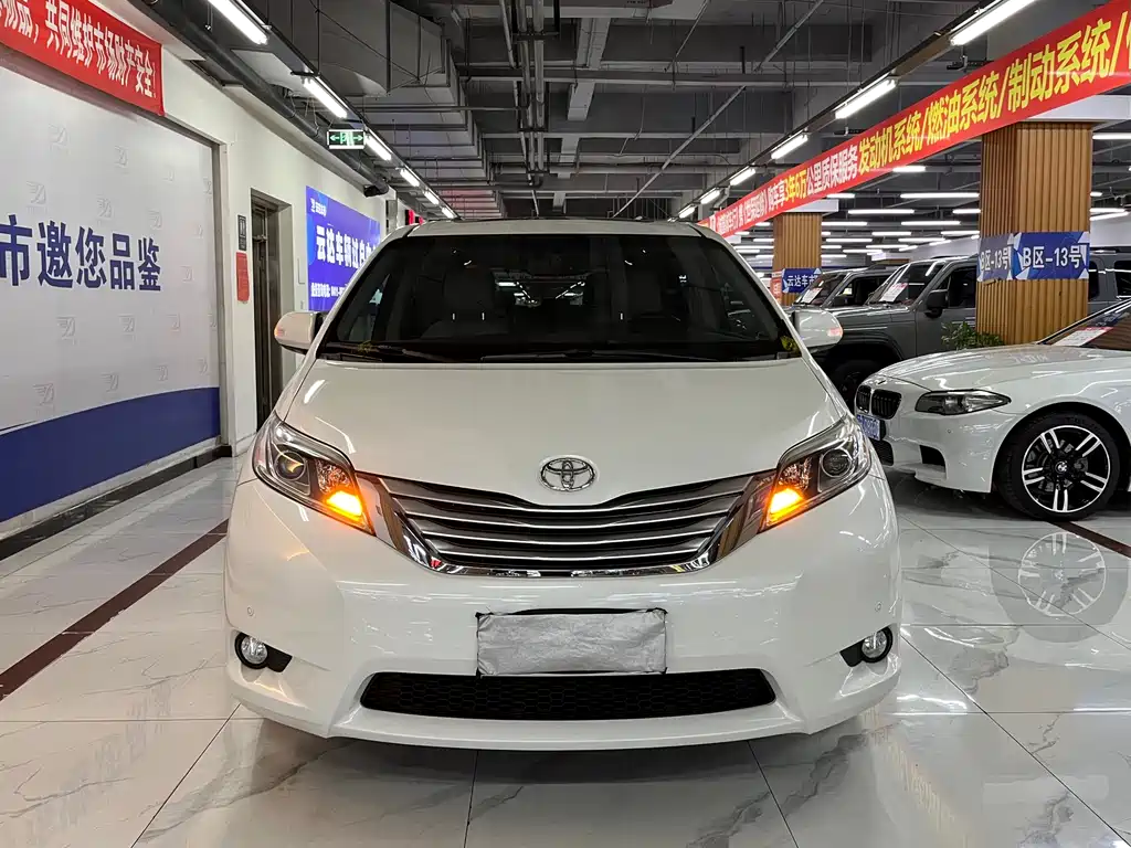 Toyota Sienna 2017