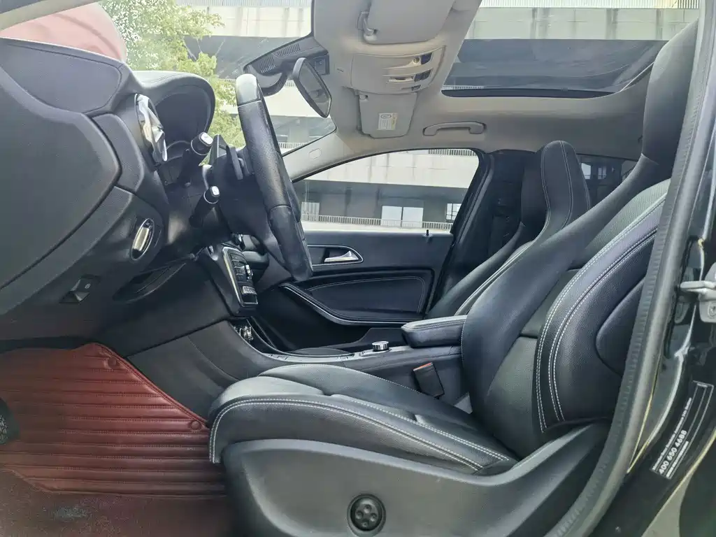 Mercedes-Benz GLA — миниатюра 8