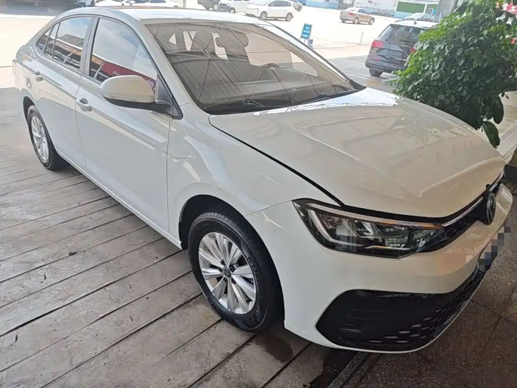 Volkswagen Lavida — миниатюра 4