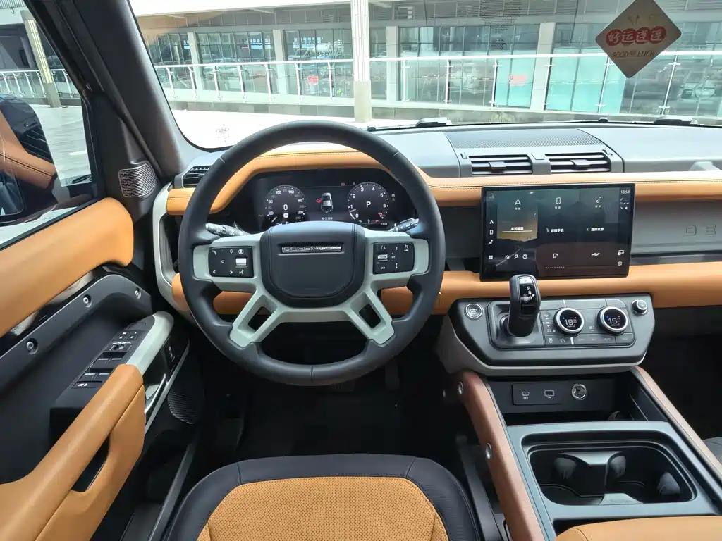 Land Rover Defender — миниатюра 13