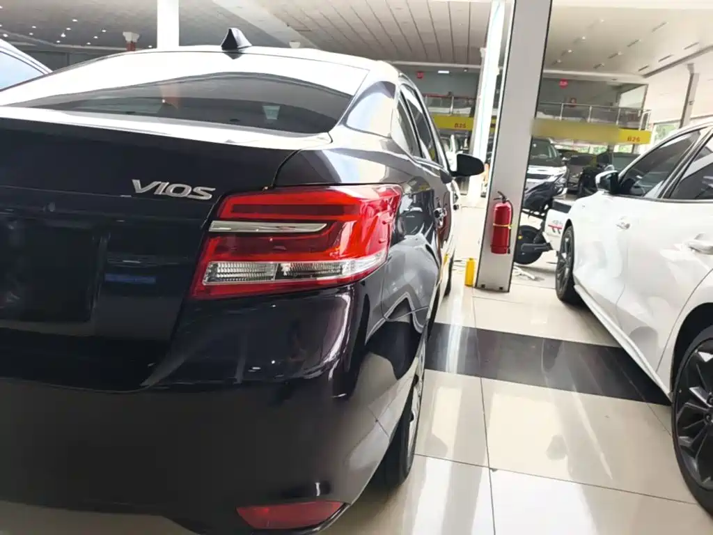 Toyota Vios — миниатюра 8