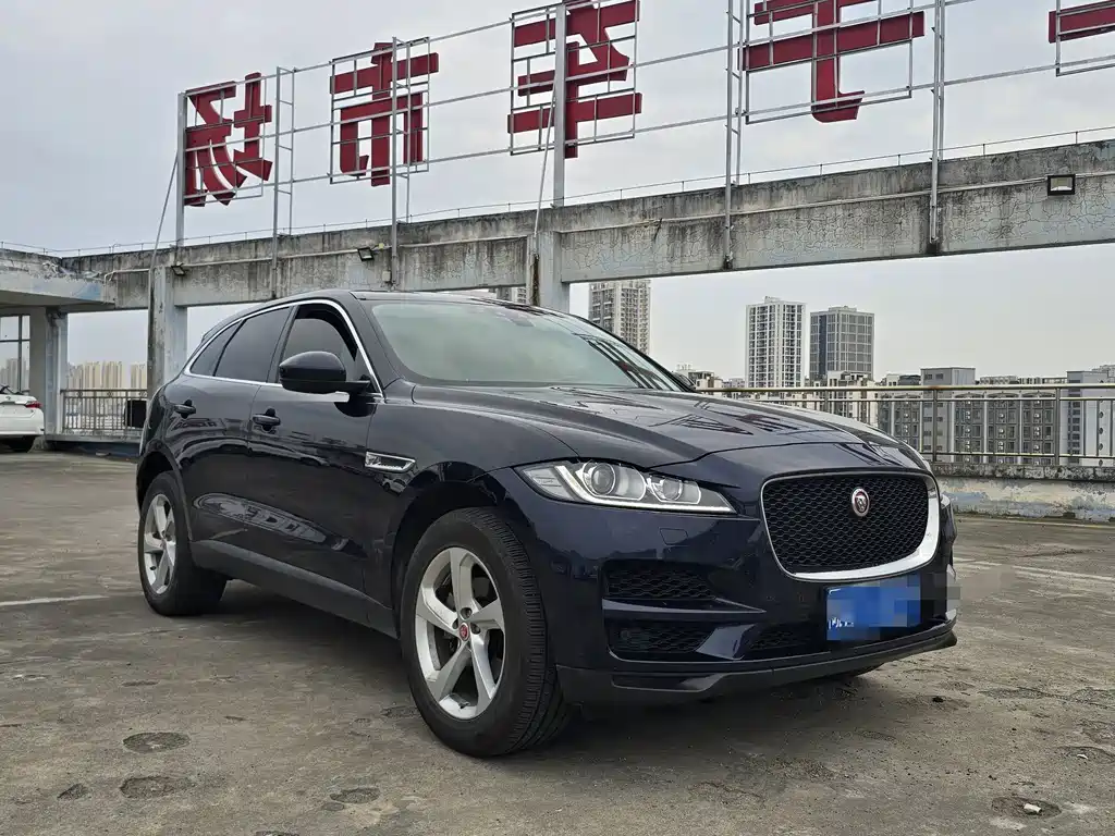 Jaguar F-PACE — миниатюра 3