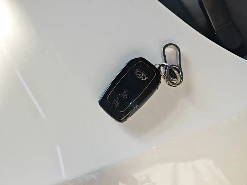 Toyota Yaris L — миниатюра 9