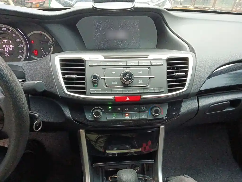 Honda Accord — миниатюра 6
