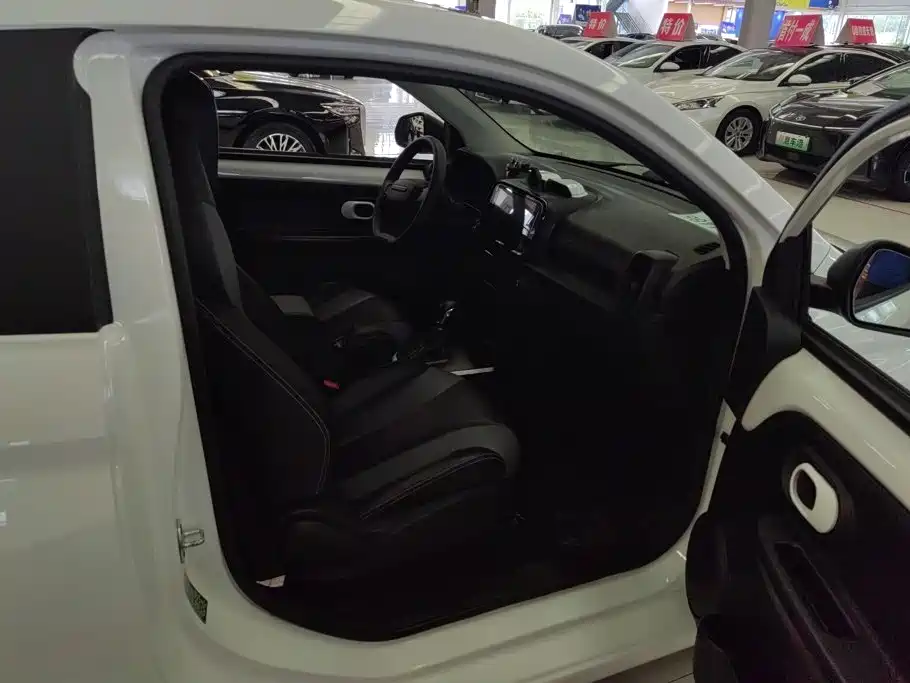 Roewe Clever — миниатюра 8