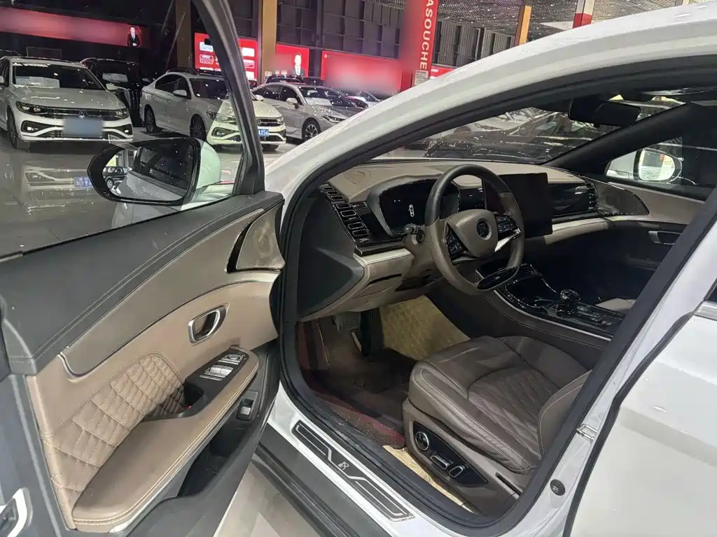 BYD Han — миниатюра 9