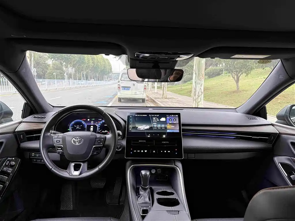 Toyota Avalon — миниатюра 6