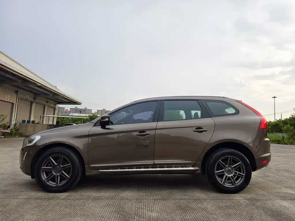 Volvo XC60 (Import) — миниатюра 26