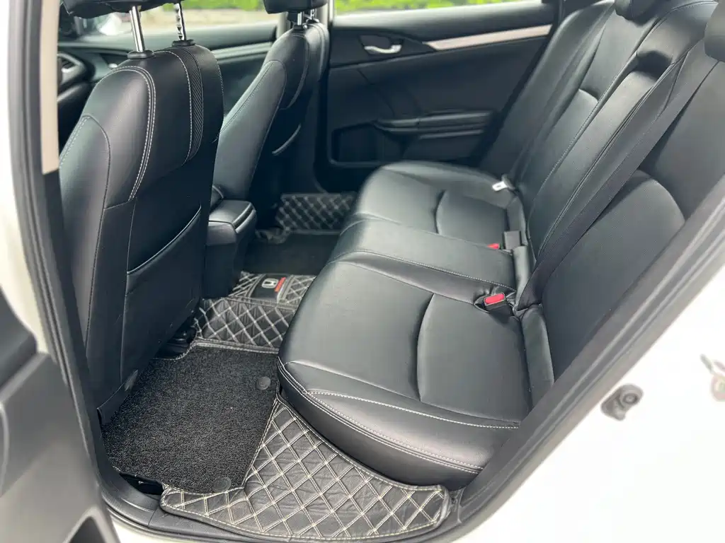 Honda Civic — миниатюра 8