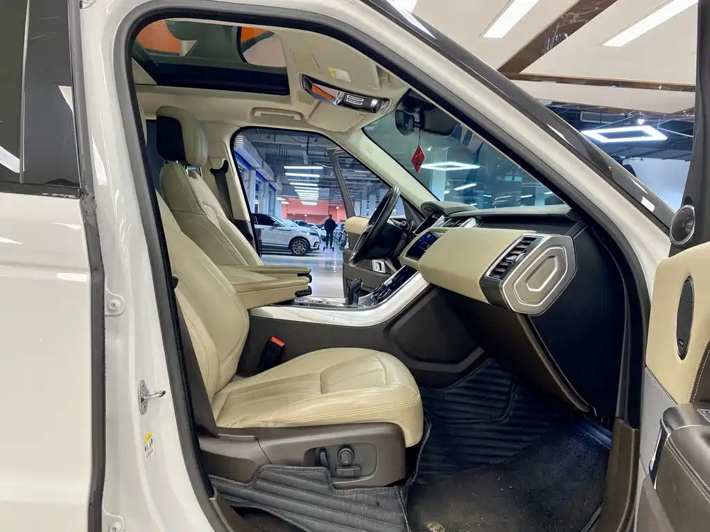 Land Rover Range Rover Sport PHEV P400e SE, фото 15