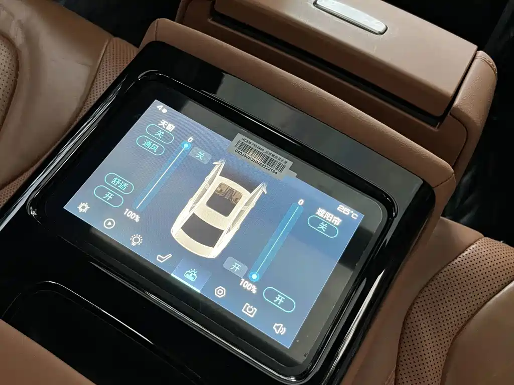 BYD Han — миниатюра 17