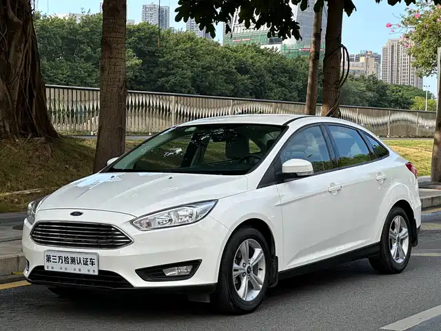 FORD FOX 2017