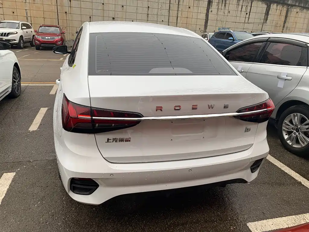 ROEWE I5