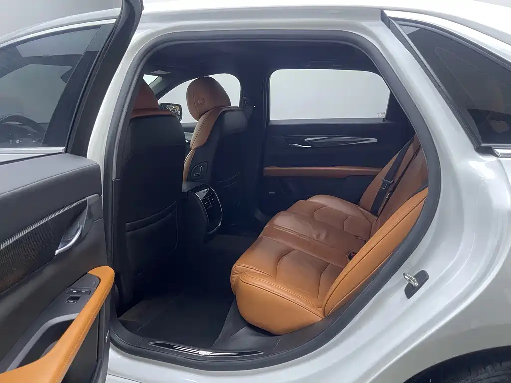 Cadillac CT6 — миниатюра 12