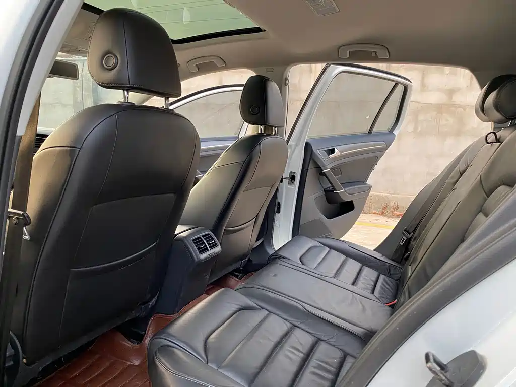 Volkswagen Golf — миниатюра 8