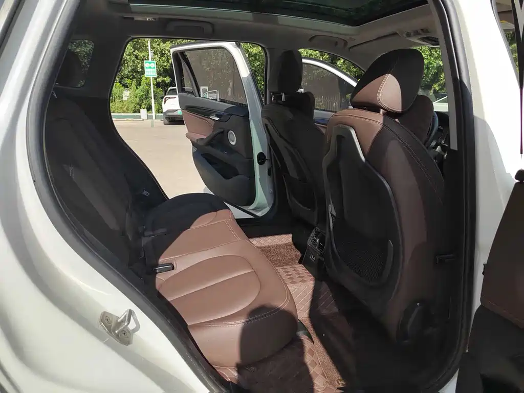 BMW X1 — миниатюра 8