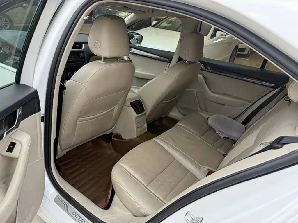 Skoda Octavia — миниатюра 14