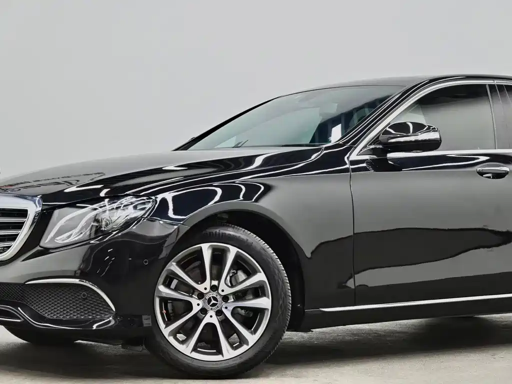 Mercedes-Benz E-Class — миниатюра 27