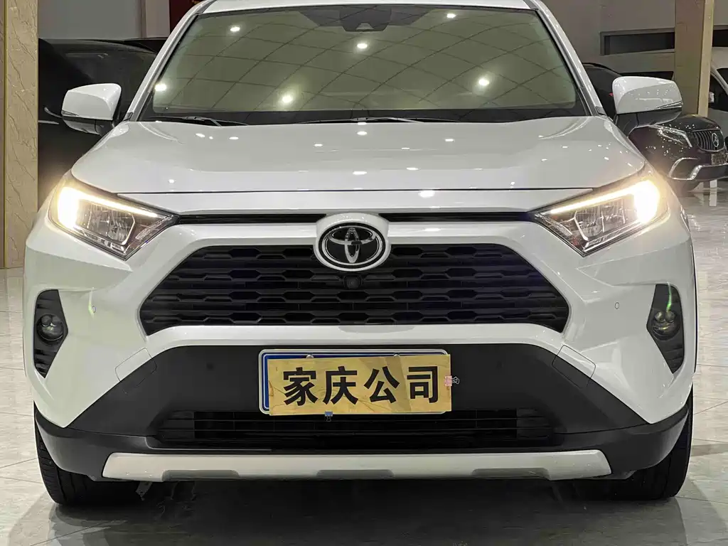 Toyota RAV4 — миниатюра 2