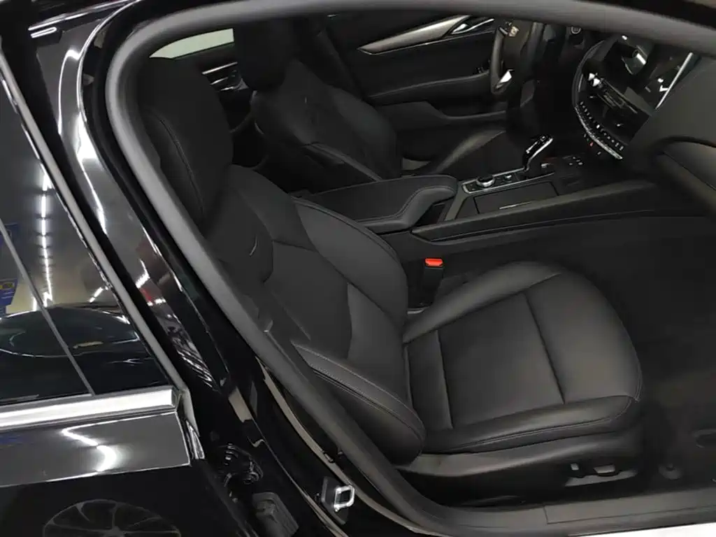 Cadillac CT5 — миниатюра 25