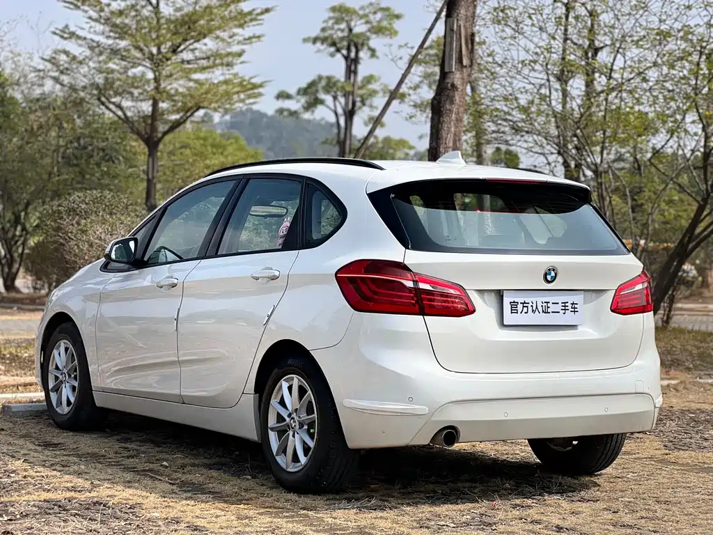 BMW 2 SERIES STATION WAGON